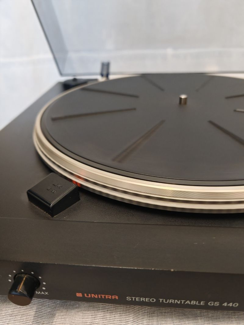 Tocadiscos Unitra GS 440 automático
