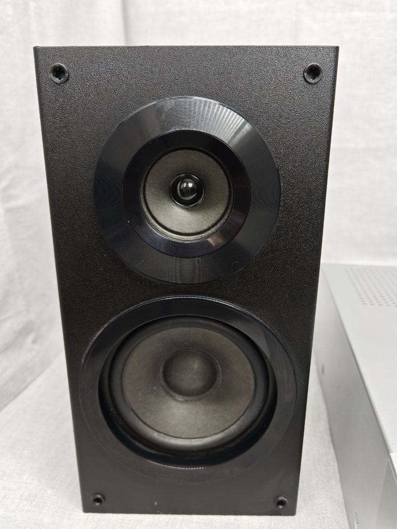 Minicadena Sharp XL-HF151 - CD, Radio