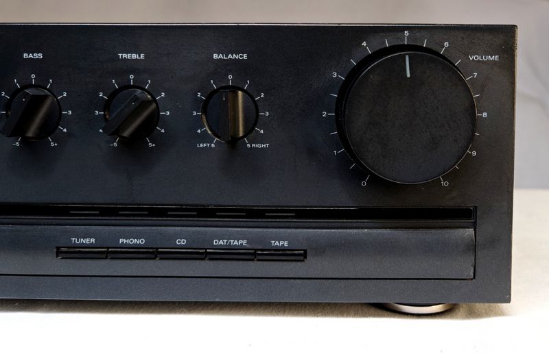 Amplificador Grundig V 101 A, bluetooth opcional