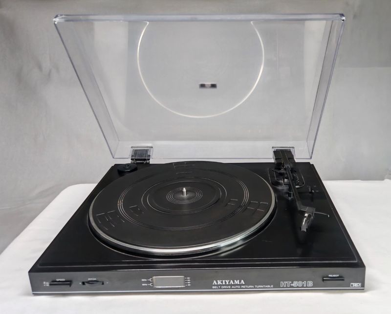 Tocadiscos AKIYAMA HT-501B
