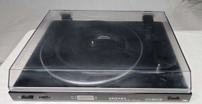 Tocadiscos AKIYAMA HT-501B