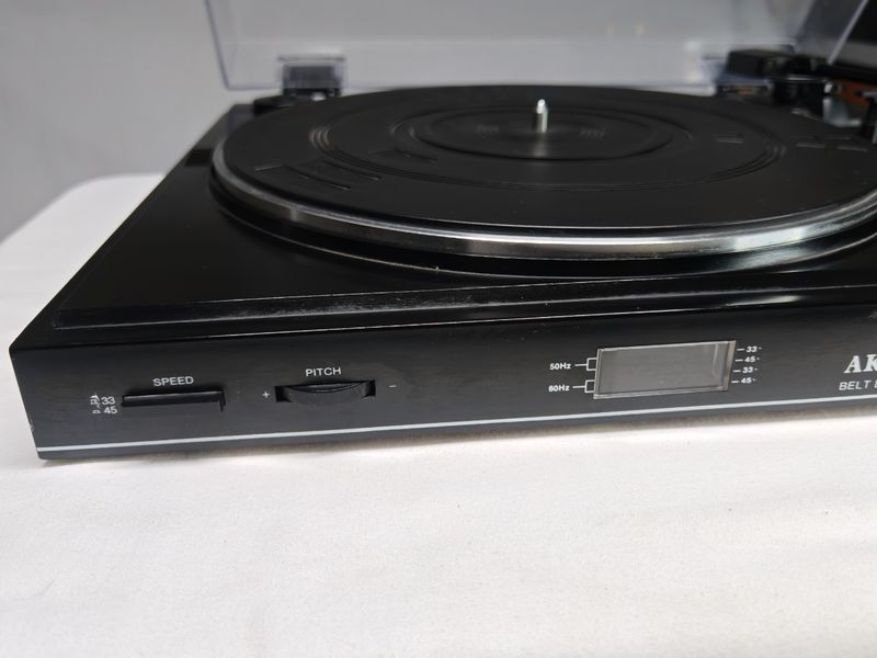 Tocadiscos AKIYAMA HT-501B