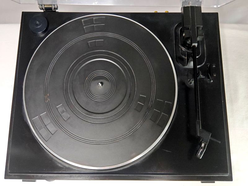 Tocadiscos AKIYAMA HT-501B