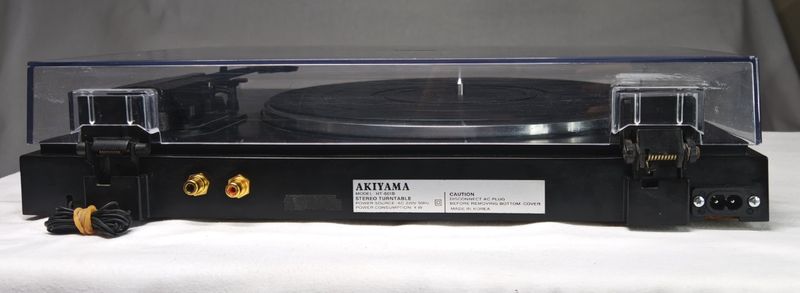 Tocadiscos AKIYAMA HT-501B