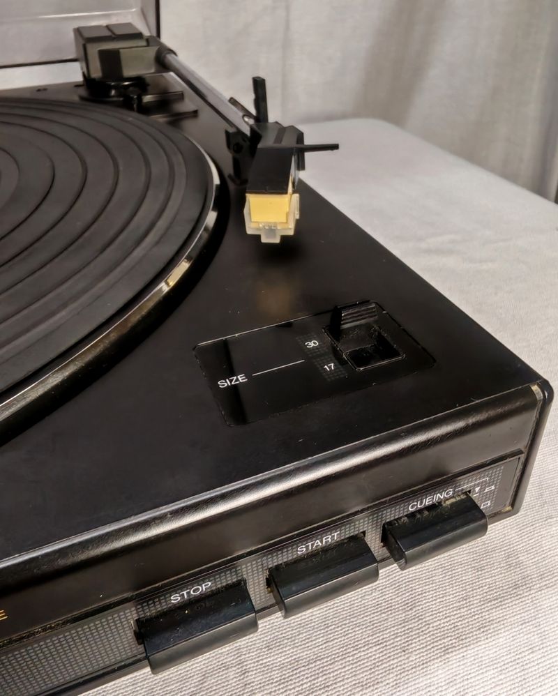 Tocadiscos Toshiba SR-3647 Automático