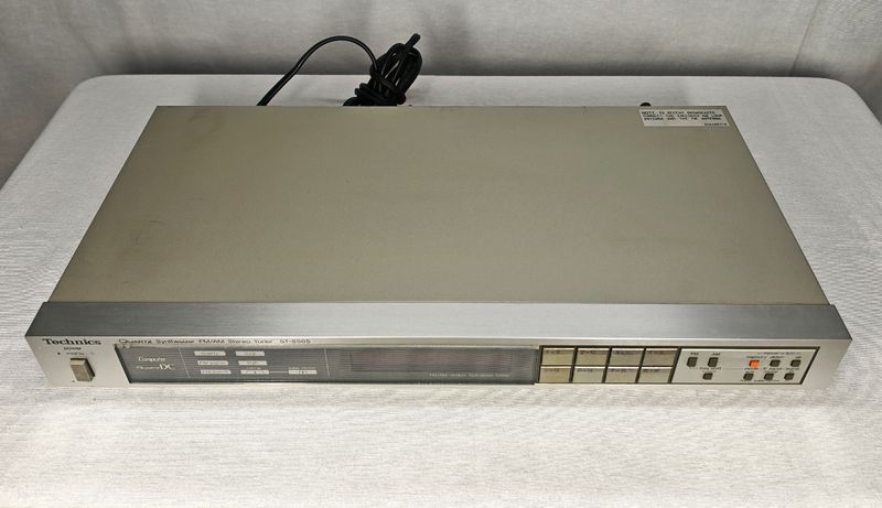 Tuner Technics ST-S505