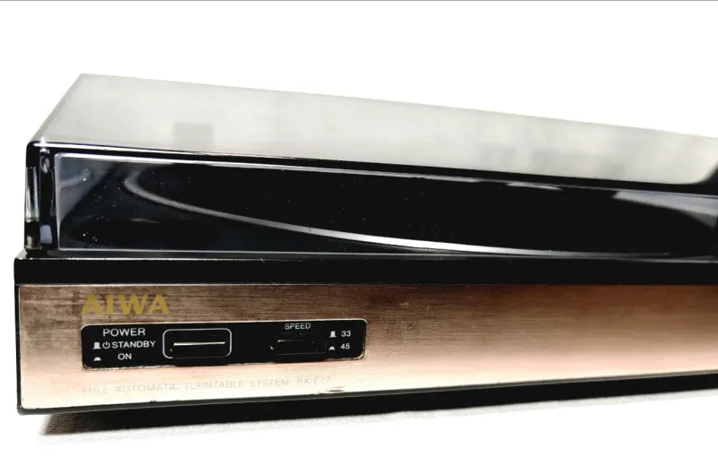 Tocadiscos Aiwa PX-E77 con preamplificador