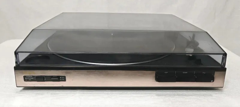Tocadiscos Aiwa PX-E77 con preamplificador