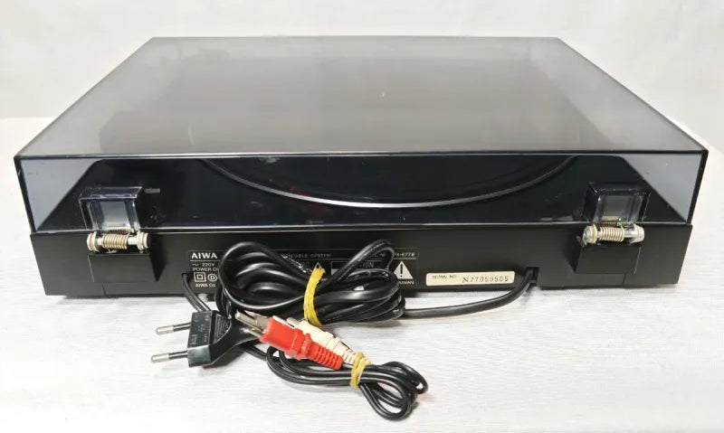 Tocadiscos Aiwa PX-E77 con preamplificador