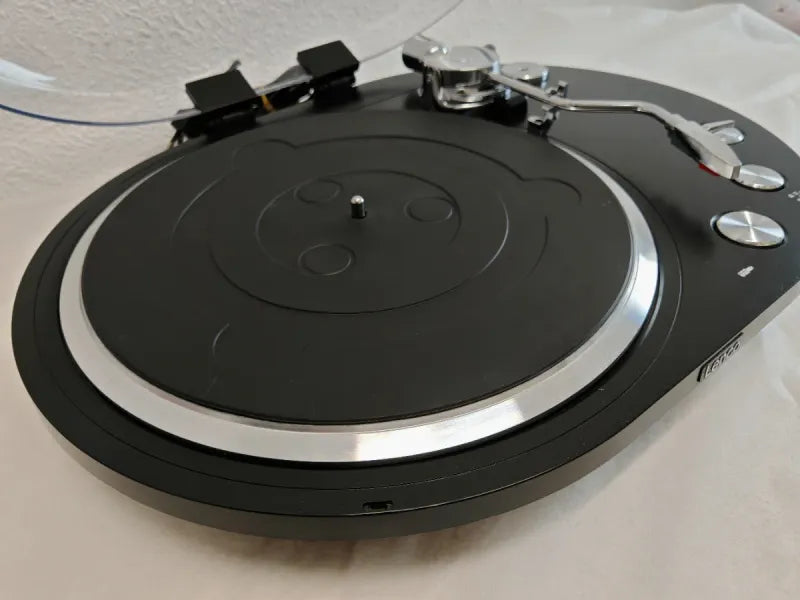 Tocadiscos Lenco Negro y Plateado