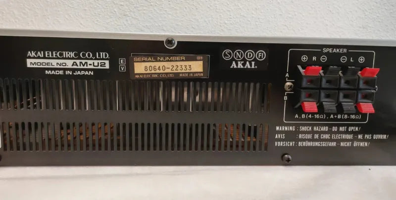Amplificador Akai AM-U2 Stereo Integrado