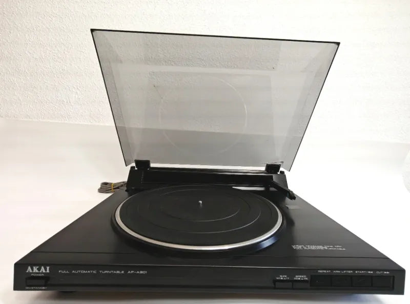 Tocadiscos AKAI AP-A301 Tangencial Automático