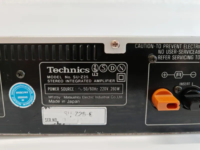 Amplificador Technics SU-Z25 Plata
