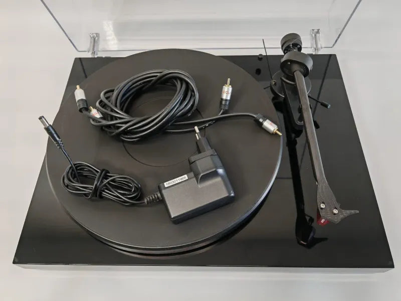 Tocadiscos Pro-Ject Debut Carbon Negro