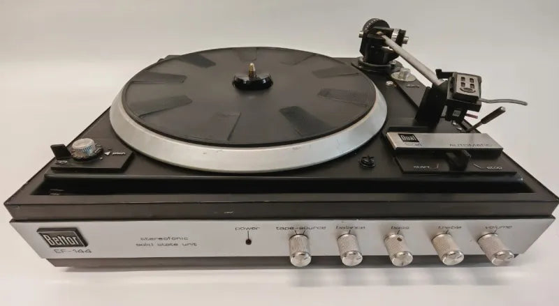 Tocadiscos Dual-Bettor EF-144 con amplificador