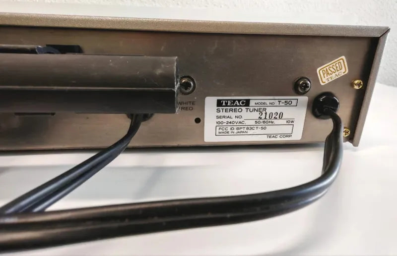 Sintonizador TEAC T-50 AM/FM Plata