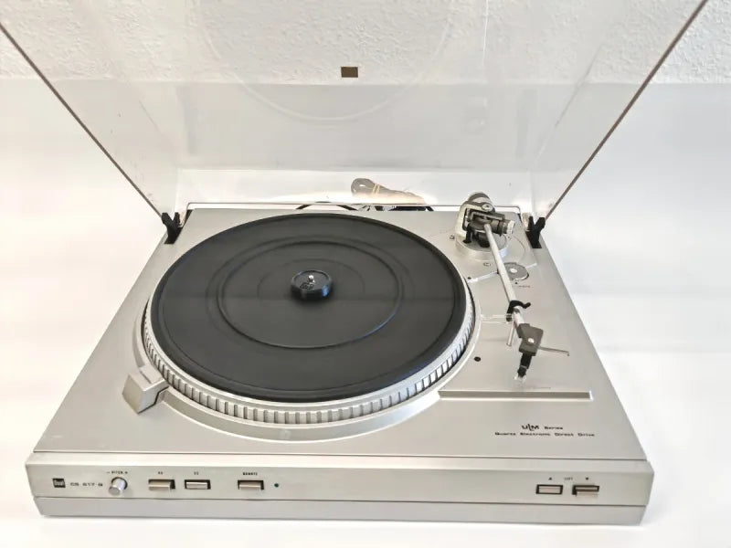 Tocadiscos Dual CS-617 Q Plata Direct Drive