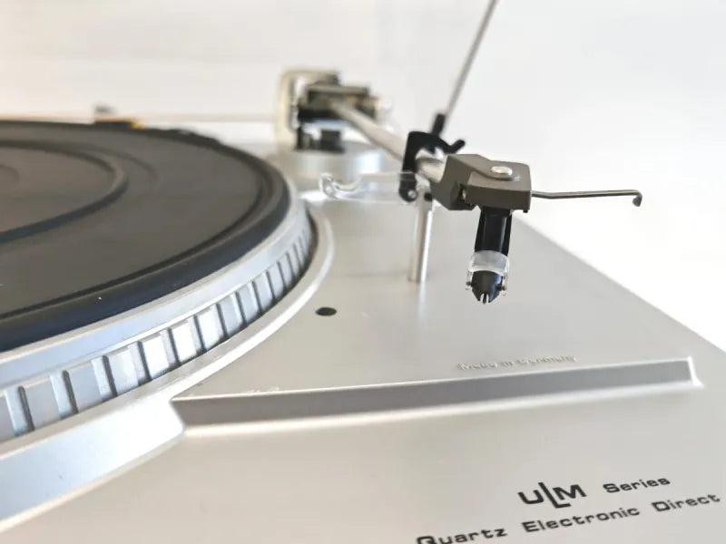 Tocadiscos Dual CS-617 Q Plata Direct Drive