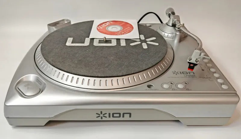 Tocadiscos Ion LP DOC USB con preamplificador