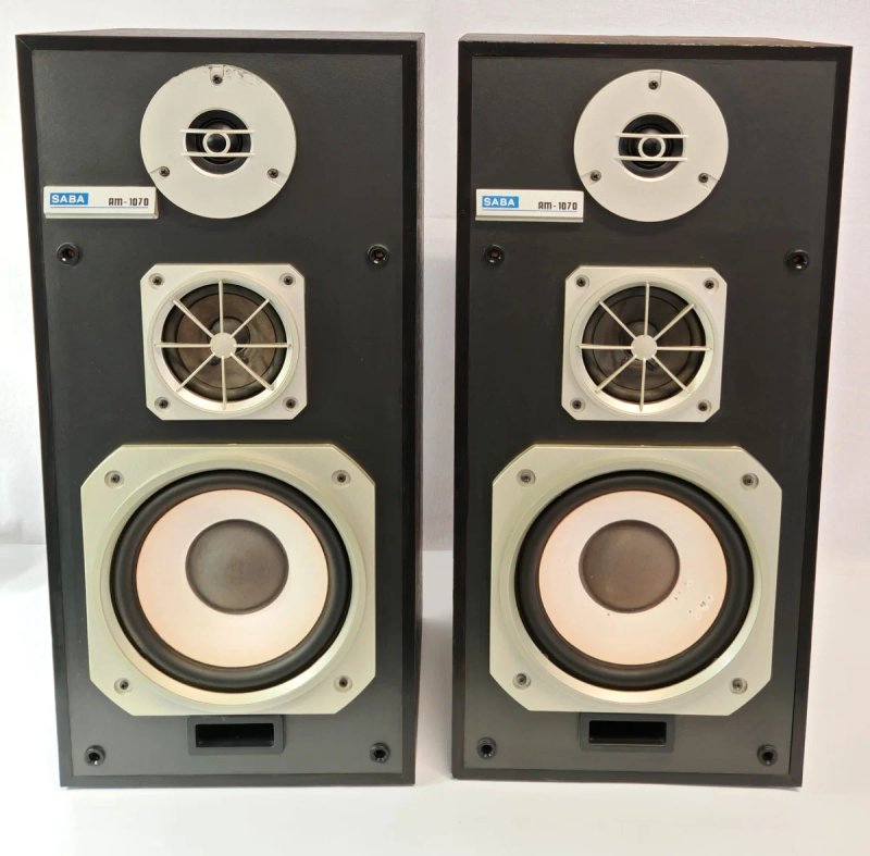 Altavoces SABA AM-1070 HiFi
