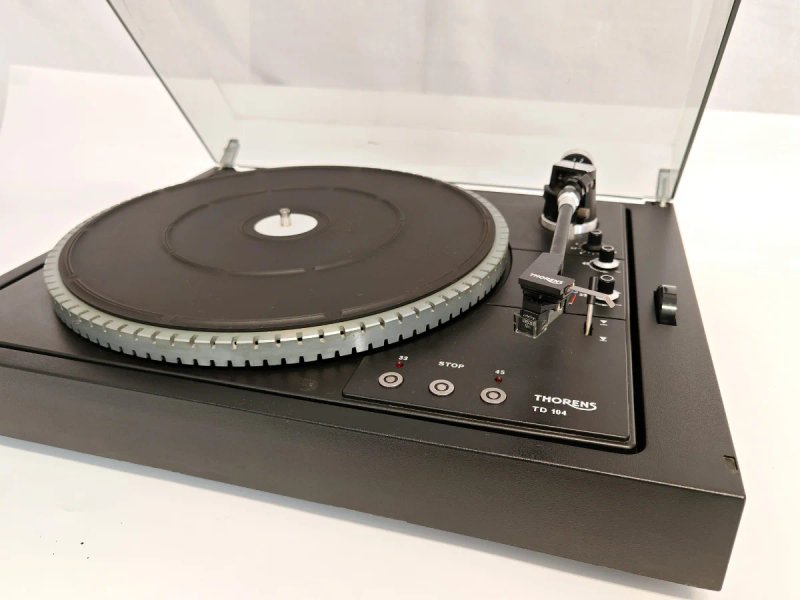 Tocadiscos Thorens TD-104 Negro/Plata