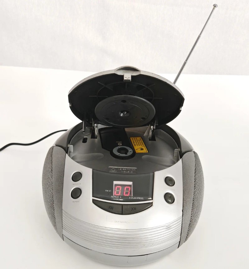 Reproductor CD Radio Denver TC-18C AUX